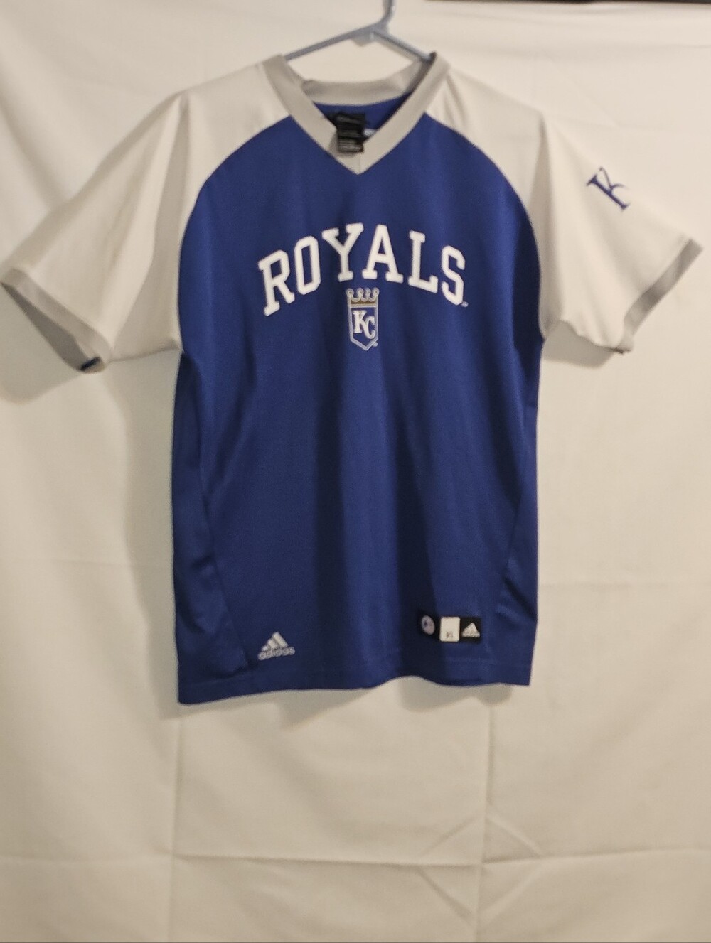 Adidas Kansas City Royals V-neck jersey in blue and white. Size Youth XL - Picture 2 of 9